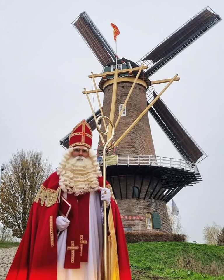 Zie ginds komt de stoomboot…